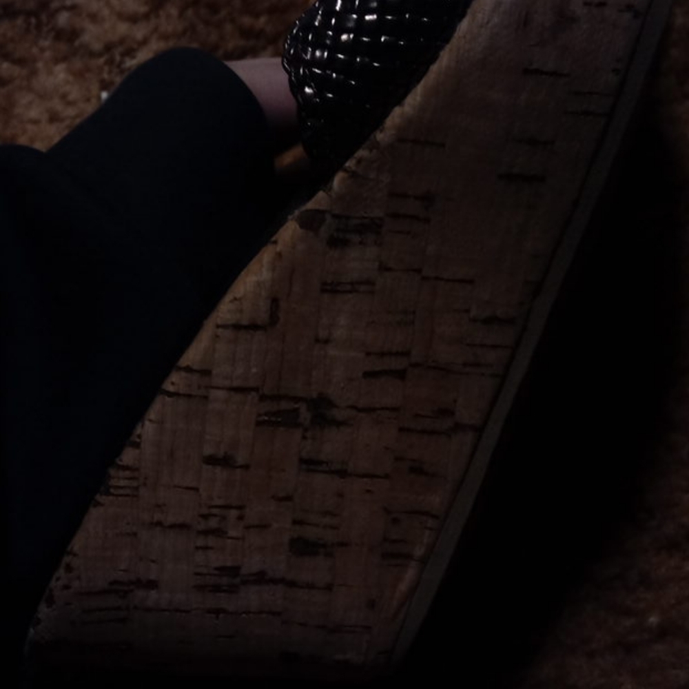 Sandals - Picture 2 of 3